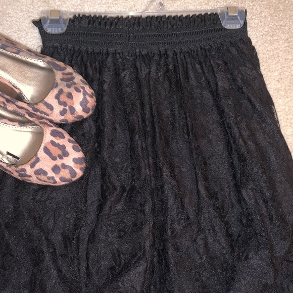 Forever 21 Dresses & Skirts - Black Lace Skirt